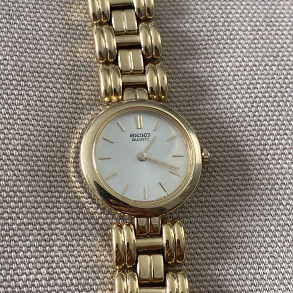 Seiko Accessories - SEIKO Ladies Watch 4N00-0858 Gold Tone Bracelet link Gold Tone Dial New Battery
